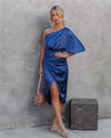 Robe élégante à épaule dénudée en satin - mode de soirée raffinée pour femmes