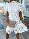 Robe en dentelle - robe midi élégante pour femmes avec manches bouffantes