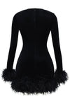 Robe en velours - mini robe élégante avec bordure en plumes