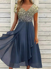 Robe fleurie pour femmes - délicate robe midi d'été avec jupe fluide