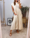 Robe maxi plissée - une allure décontractée avec style