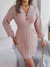 Robe tricotée - robe élégante à manches longues avec détails boutonnés
