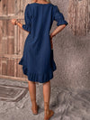 Robes shift - robe d’été élégante avec des détails charmants en volants