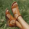Sandales à talons compensés - chaussures noires ajustables et trendy