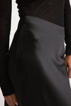 Jupe midi en satin - jupe féminine élégante avec fente haute