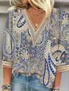 T-shirt pour femmes à imprimé paisley - col v avec dentelle contrastante et manches mi-longues