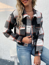 Chemise-vestes à carreaux pour femmes - un outerwear cropped tendance