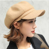 Casquette tendance femme en mélange de laine - design vintage pour un style quotidien